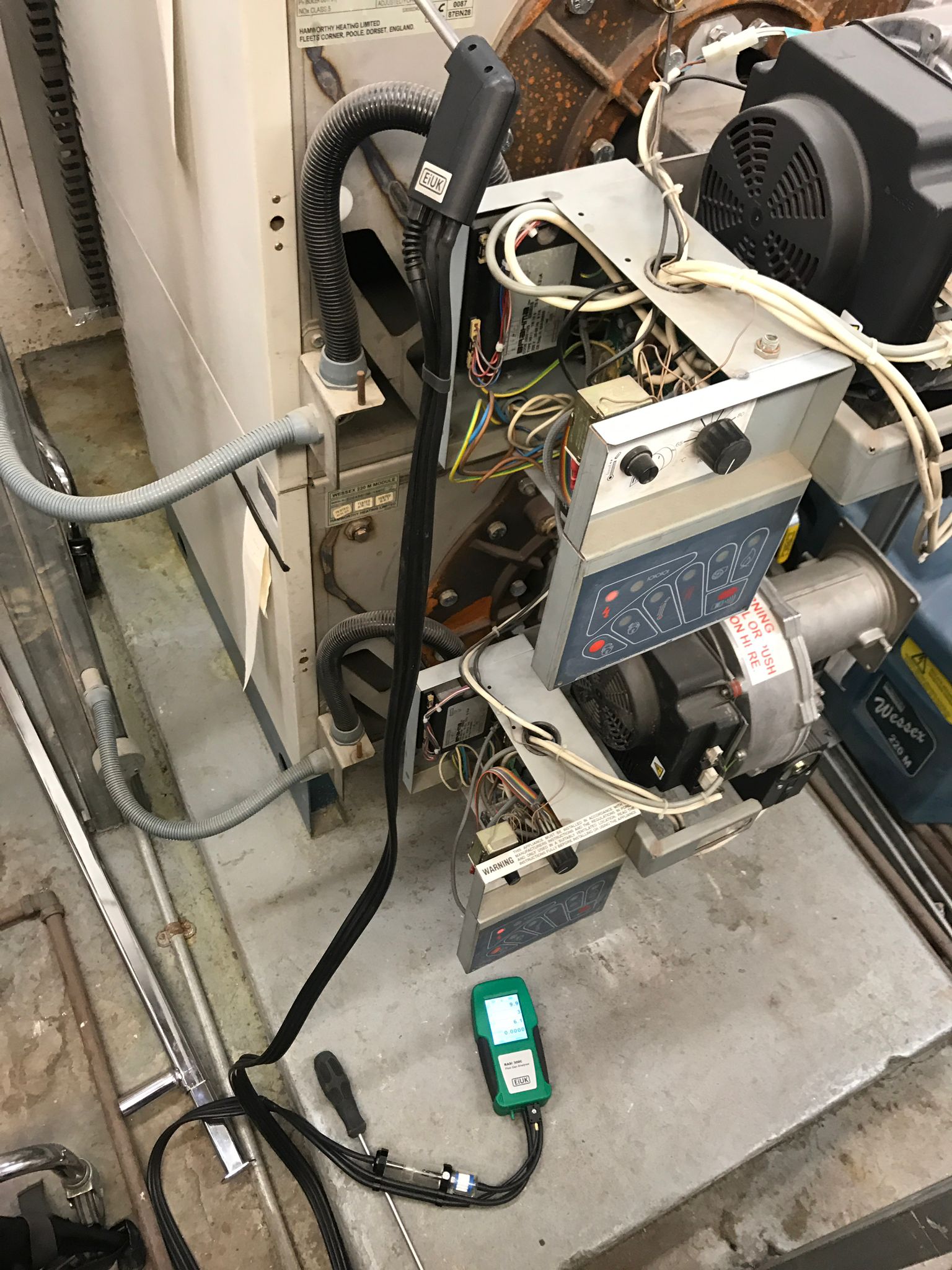 gas safe registered engineer near me Pudsey, LS28